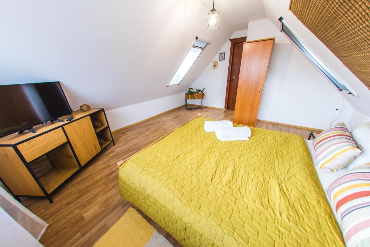 Gosciniec Pod Lipa Apartment มิโคไวกี ภายนอก รูปภาพ