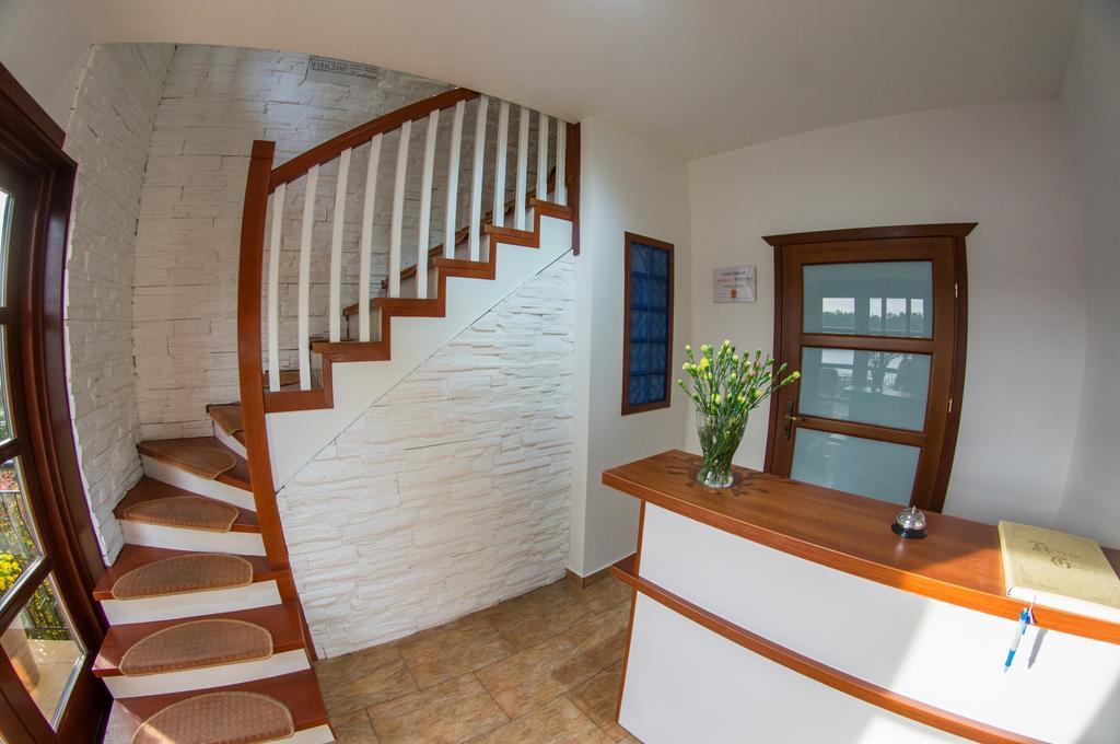 Gosciniec Pod Lipa Apartment มิโคไวกี ภายนอก รูปภาพ
